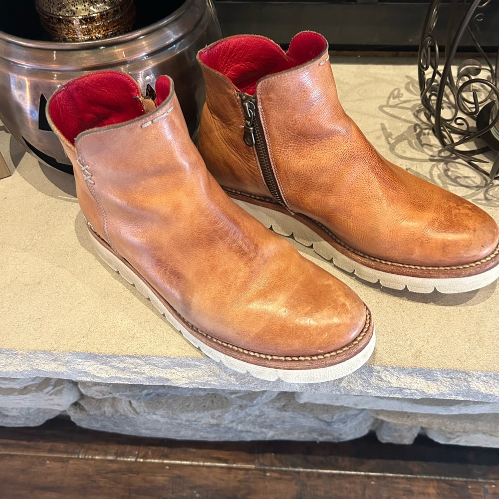 Bed Stu Tan Ankle Boots with Red Interior - Picture 2 of 10
